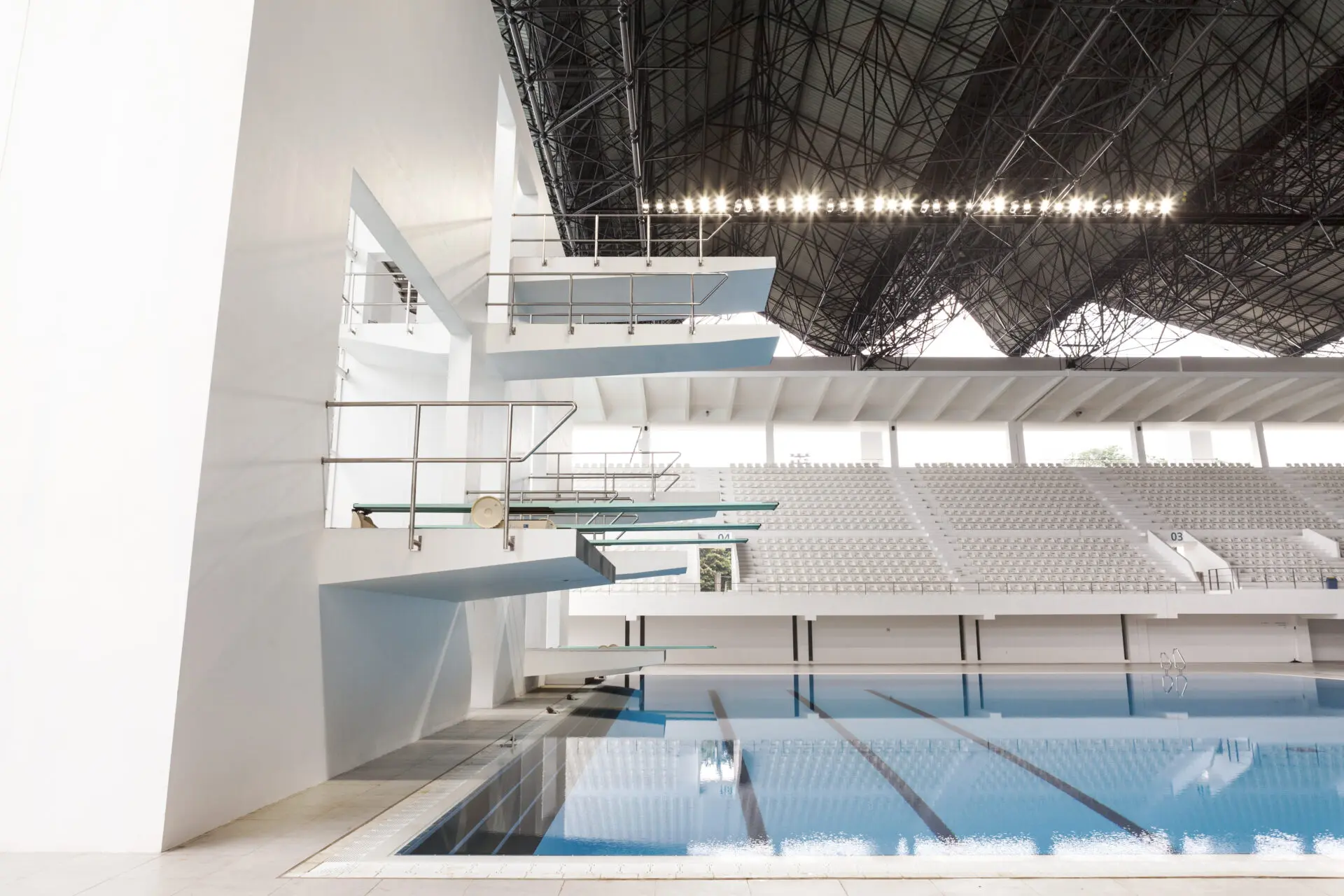 Diving pool: differences to other pools, measurements and their necessary characteristics 1 2018 GBK Aquatic Center for Asian Games supporting 16