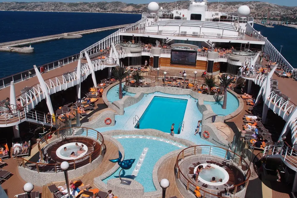 cruise ship pool 1 1