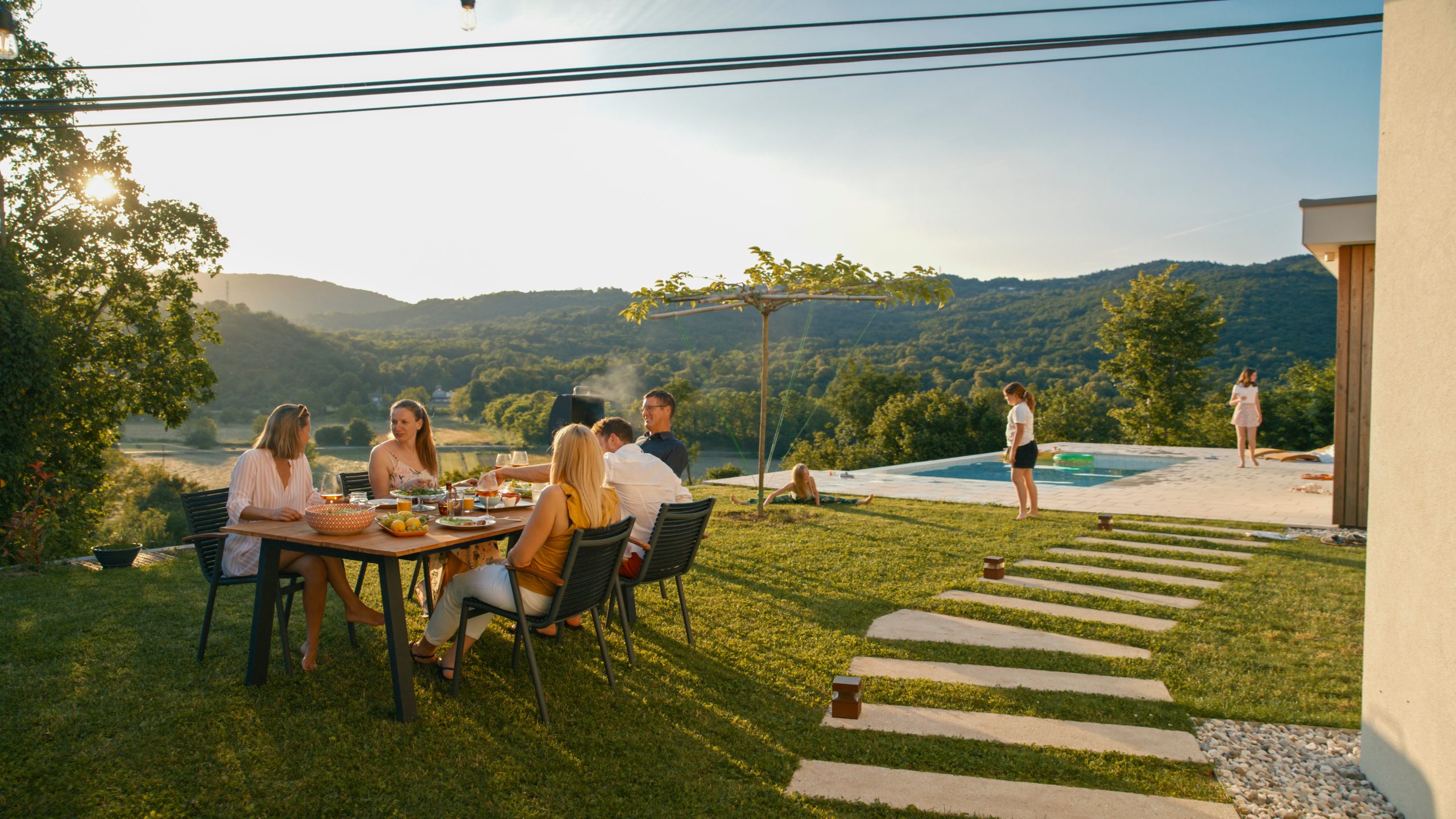 e03fb874f3b782621b328d55d71d0999d69ff835